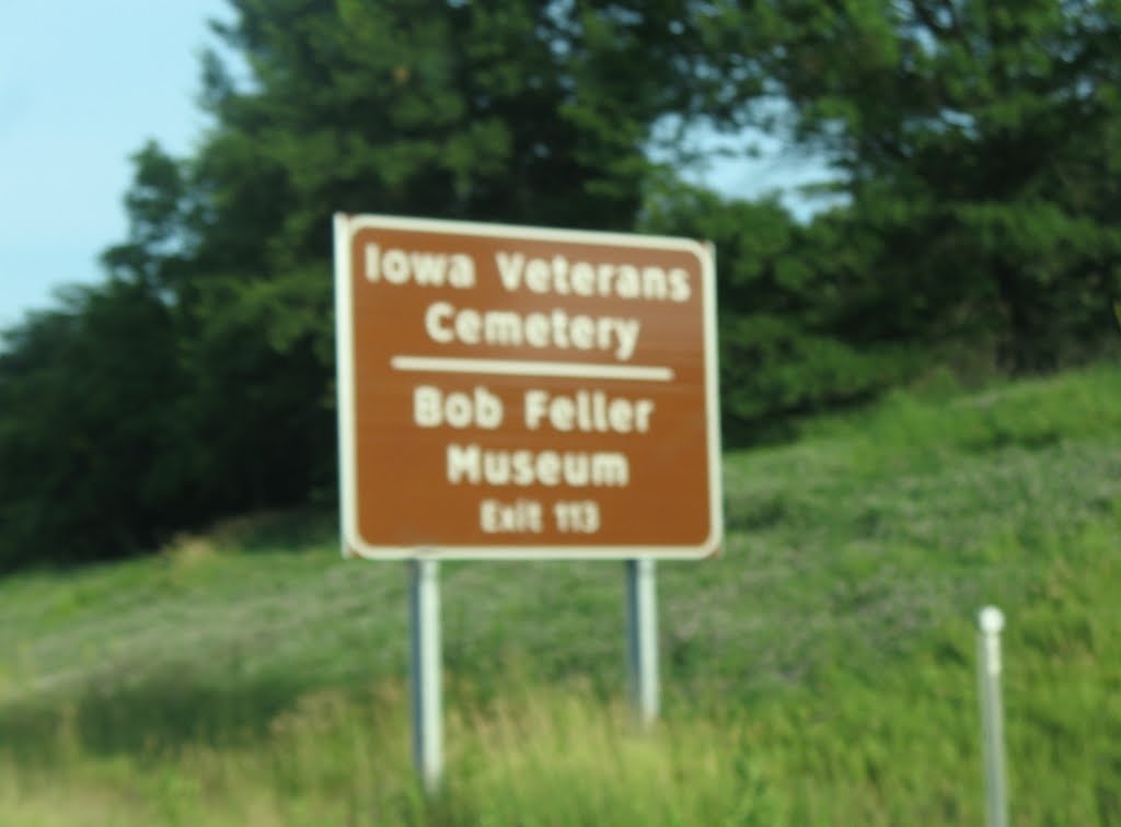 Bob Feller Museum Exit ahead, Коридон