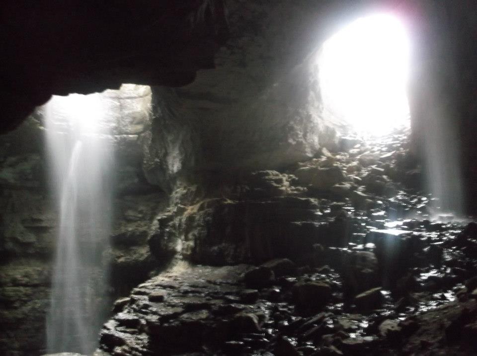 Stephens Gap Cave, Вудвилл