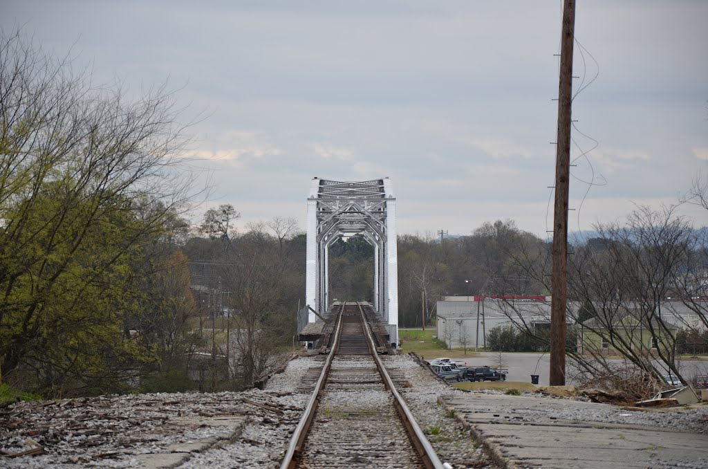 Alabama & Tennessee River Railway, Гадсден