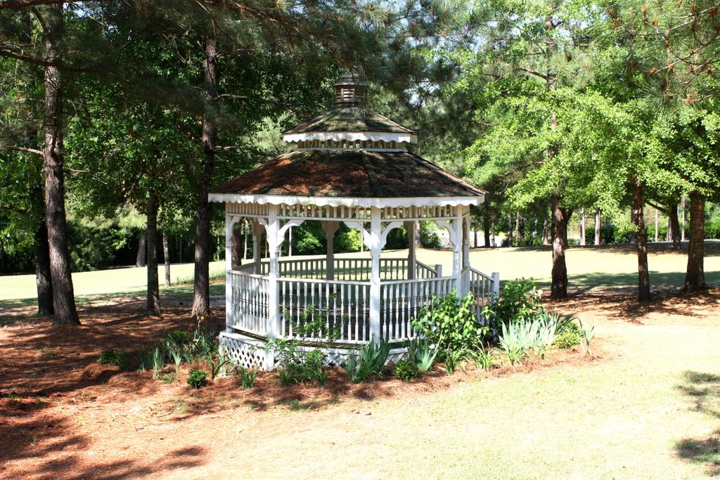Gazebo - Dothan Botanical Gardens, Кинси