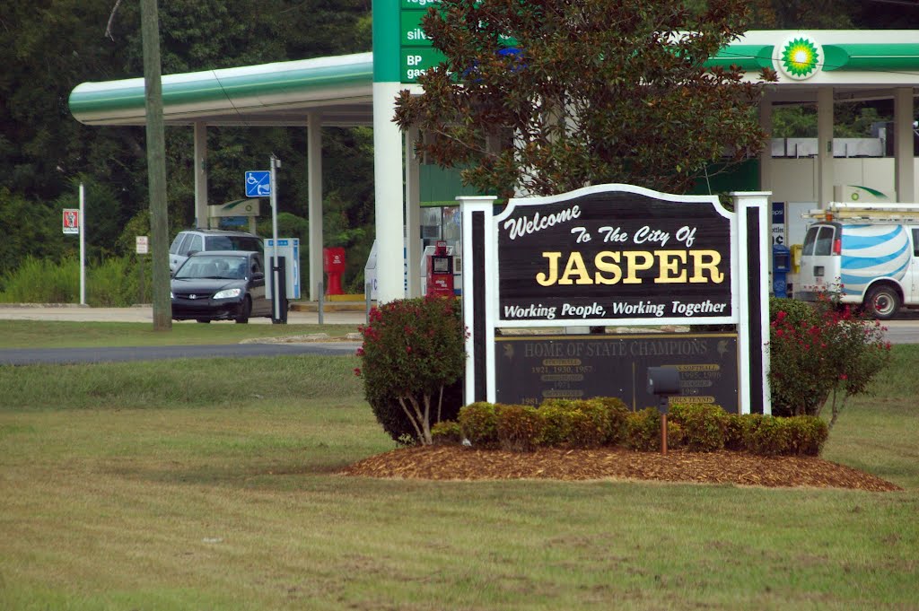 2010, Jasper, AL - Welcome Sign, Кордова