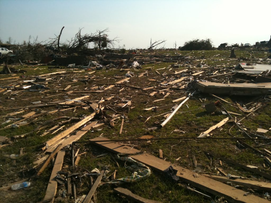 4/27/2011 Tornado Damage PG, Липскомб
