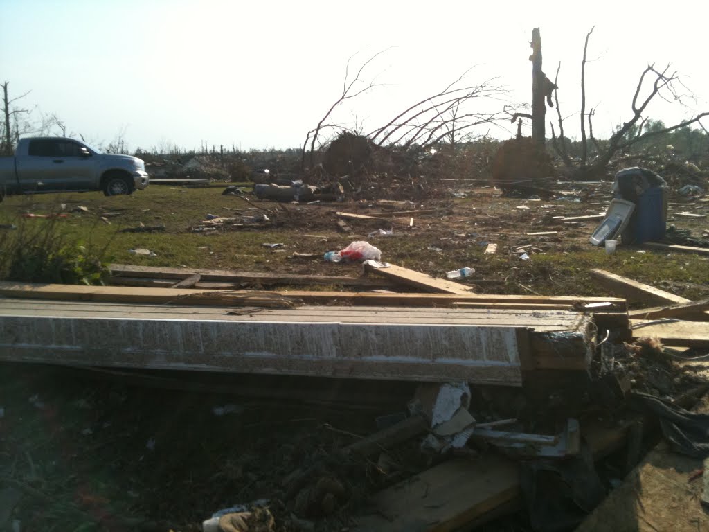 4/27/2011 Tornado Damage 9th, Мидфилд