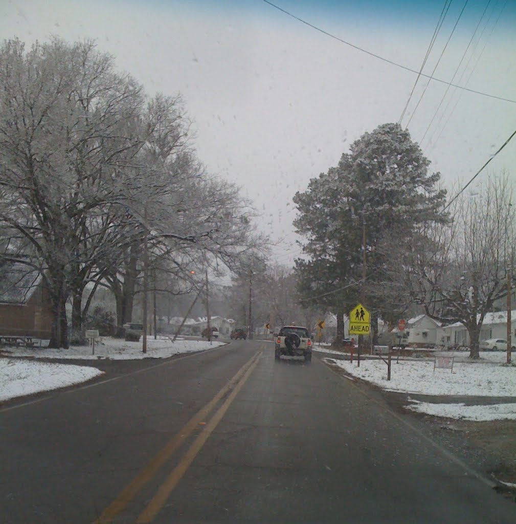 Snowy Day - Hueytown Road (19th Street N), Мидфилд