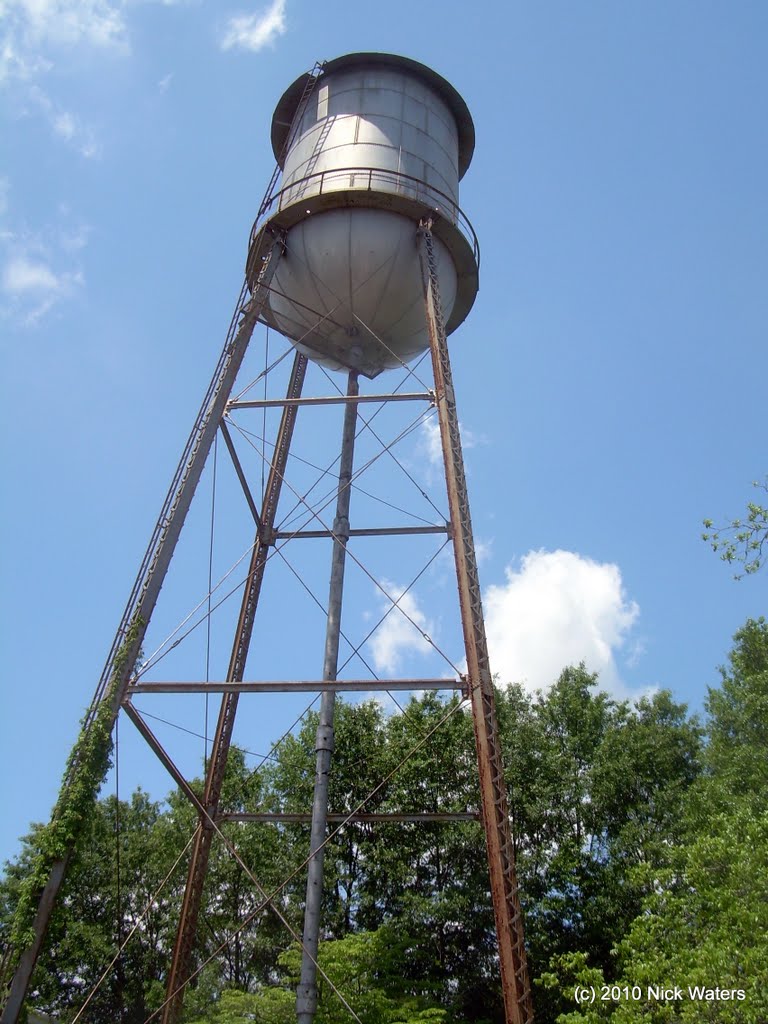 Abandoned Water Tower in Opelika, Опелика