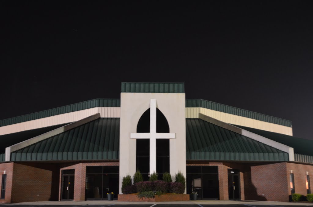 Destiny Christian Center (night), Праттвилл