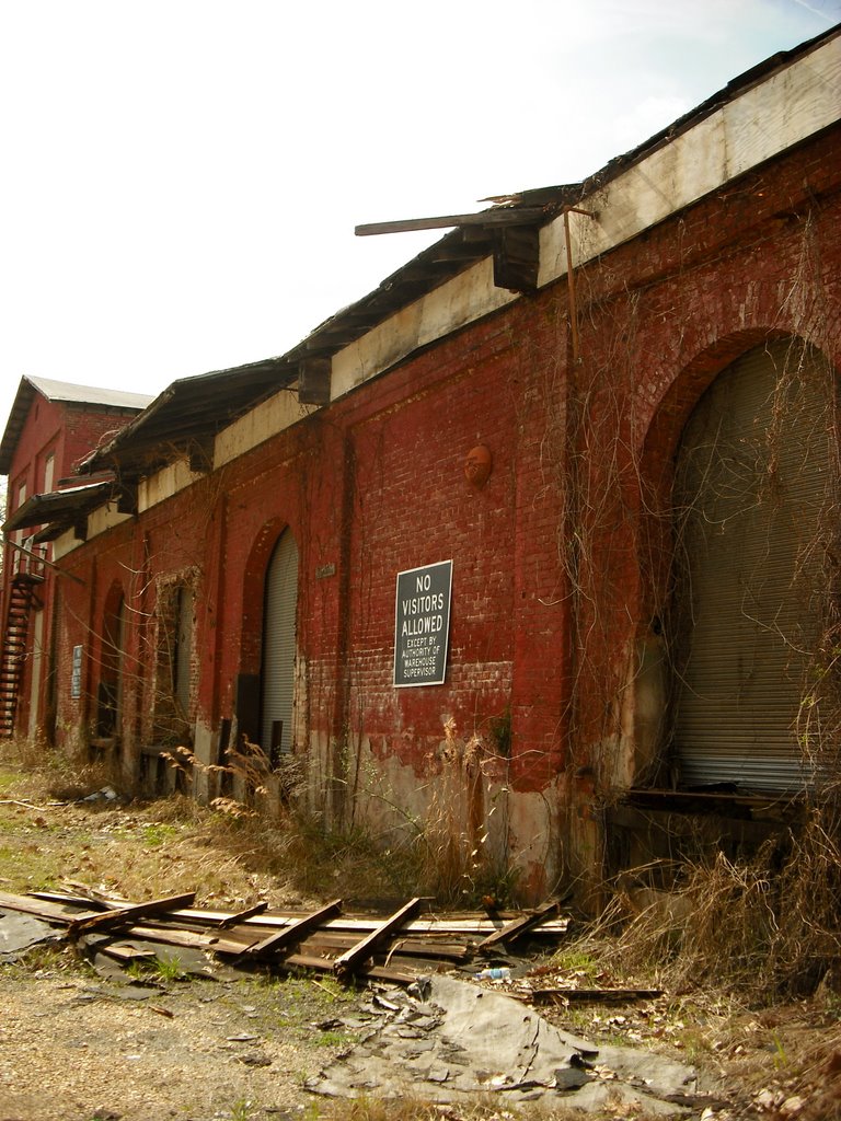 The old Freight Depot on the bluff., Селмонт