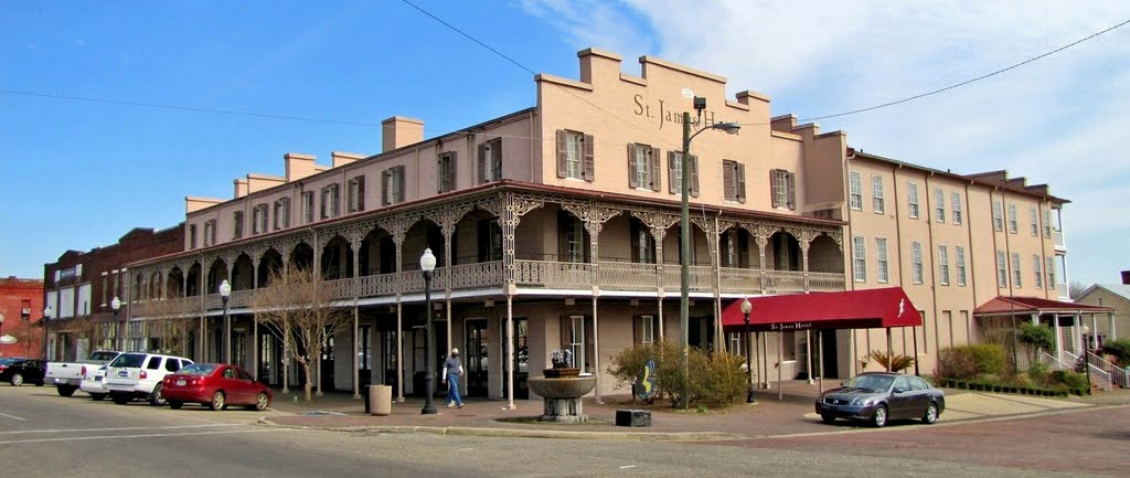 St. James Hotel at Selma, AL, Селмонт
