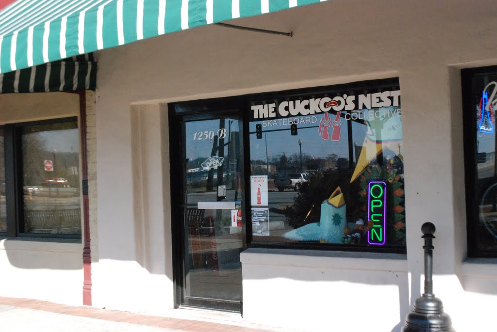 Cuckoos nest skateboard collective, Феникс-Сити