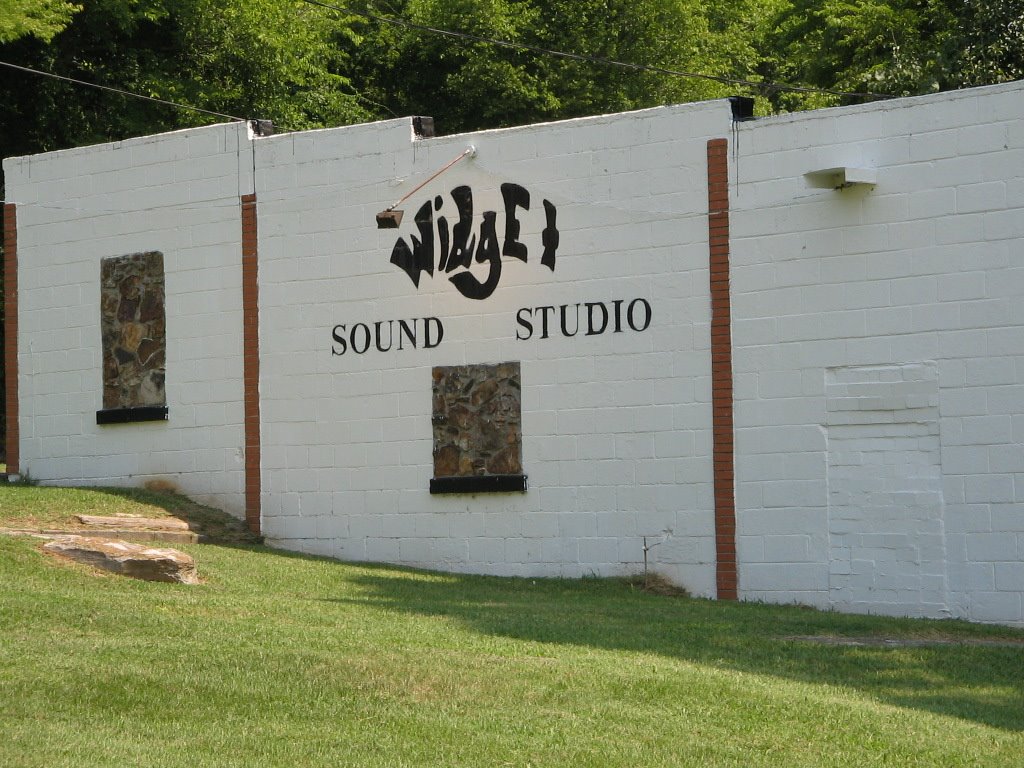 Widget Sound Studio - Sheffield AL, Шеффилд