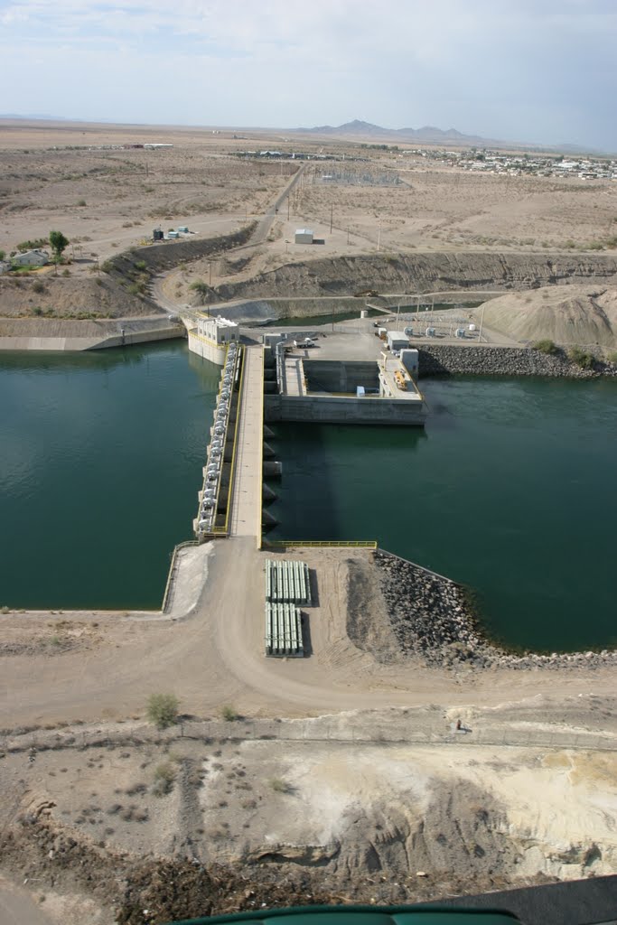 Headgate Dam near Parker, Arizona, Паркер