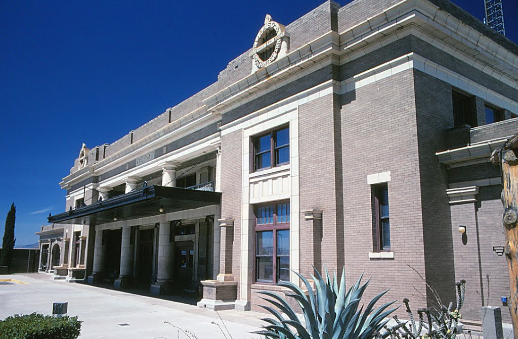 EL Paso & Southwestern railroad depot, Пиртлевилл