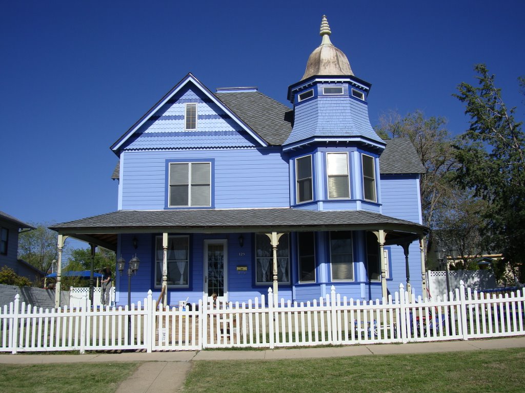 The Big Blue House?, Прескотт