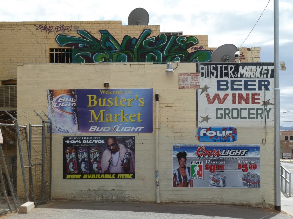 Phoenix, AZ, USA:  Welcome to Busters Market - Graffiti Script & Beer Adverts, 2011, Финикс