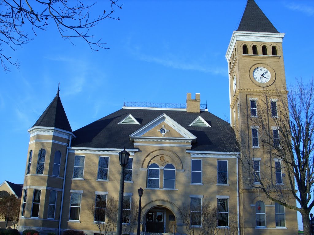Saline County Courthouse, Бентон