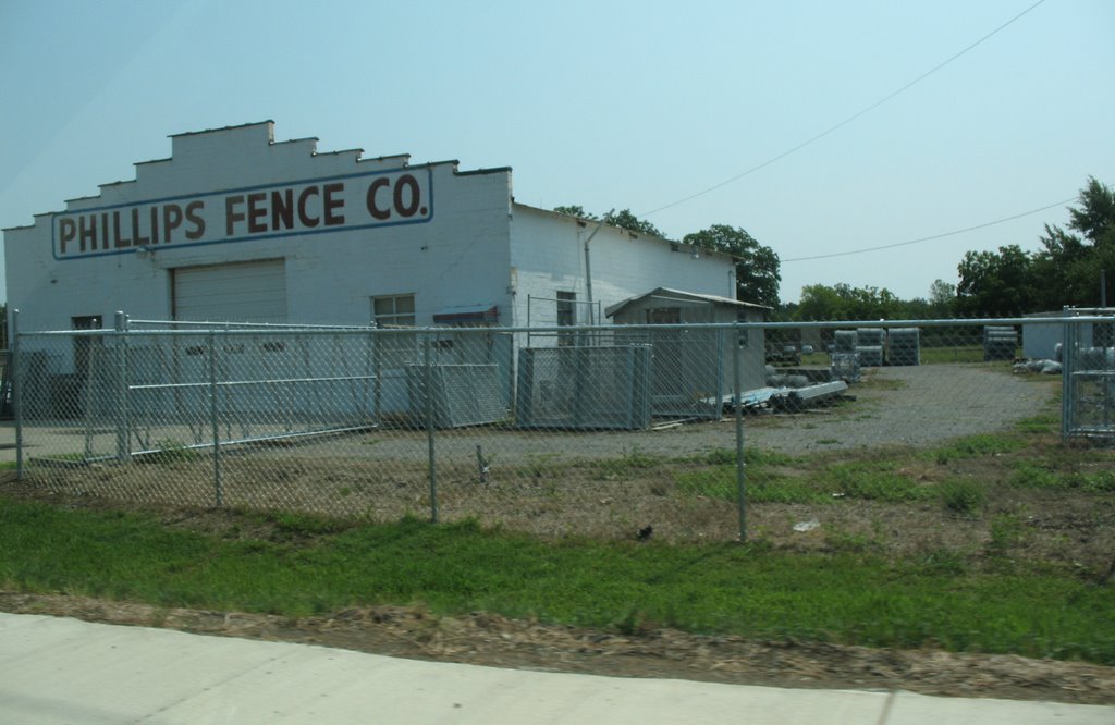 Fence at Phillips Fence, Лейк-Виллидж