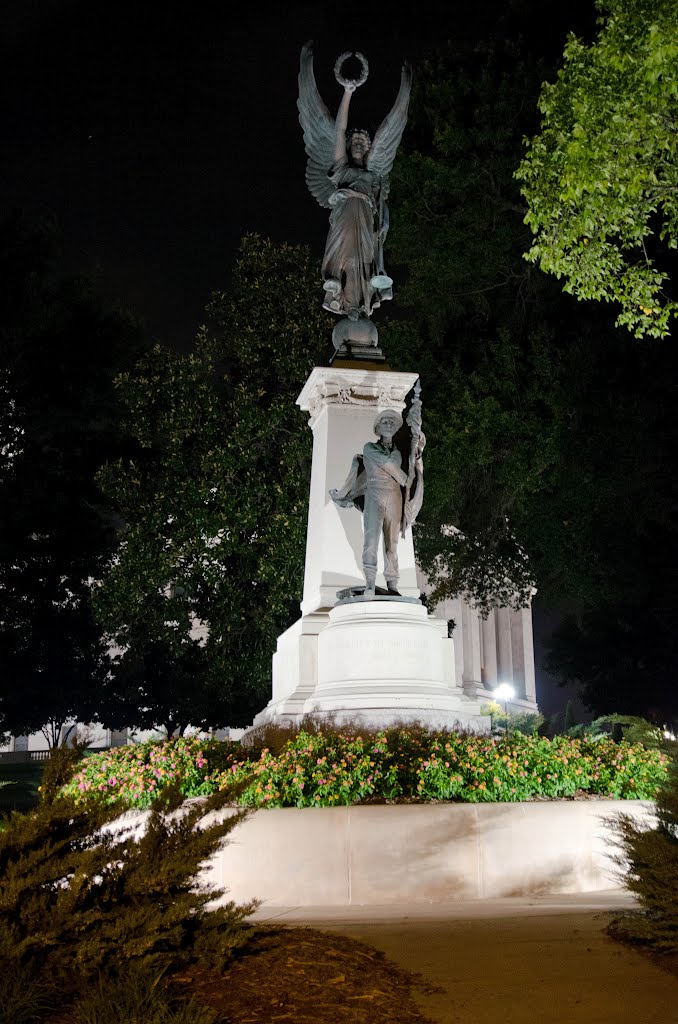 Confederate Memorial (night), Литтл-Рок
