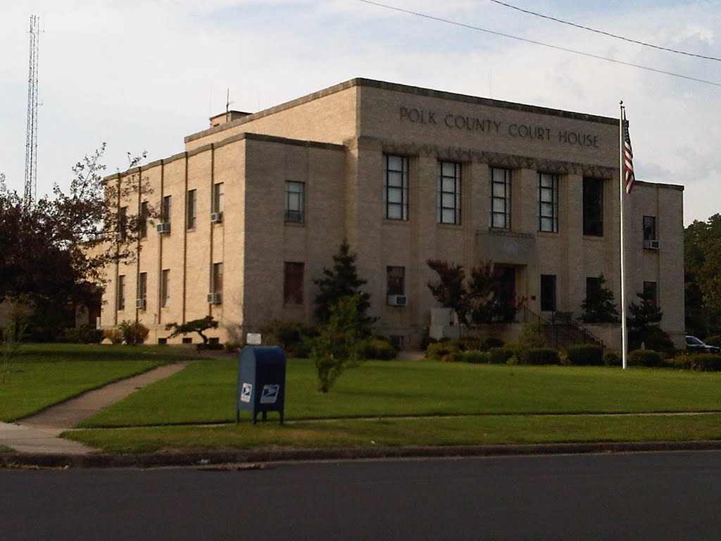 Polk County Courthouse, Мена