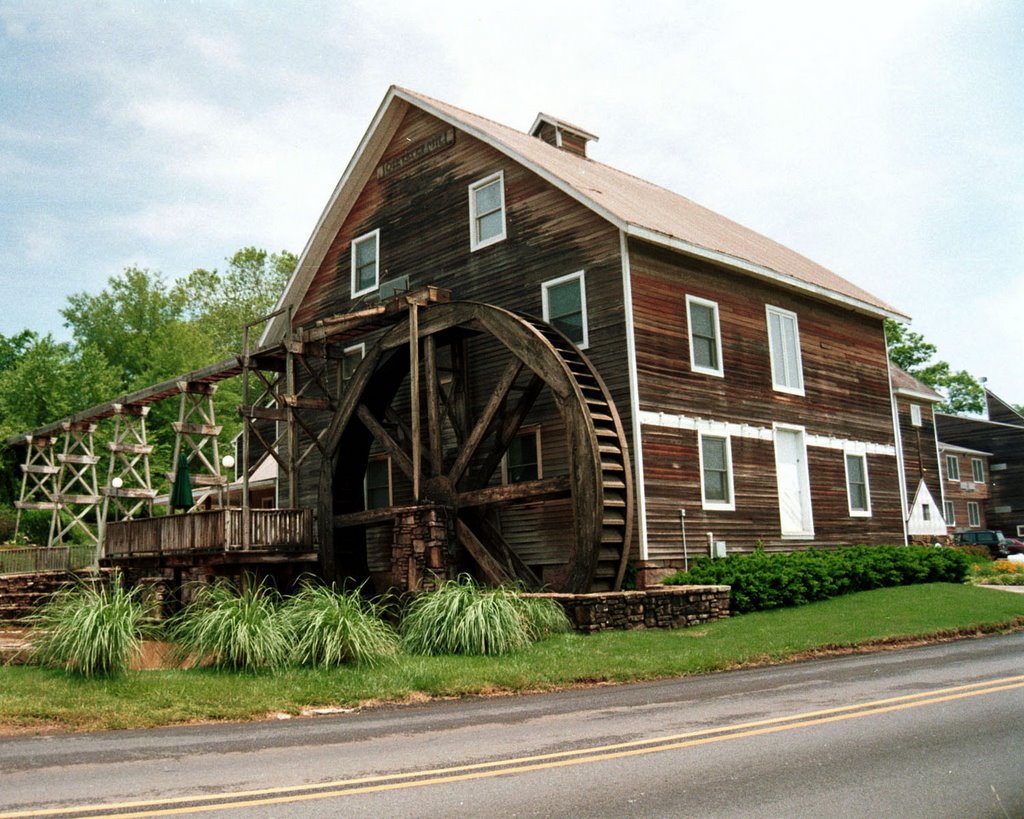 Inn At the Mill, Johnsons Grist Mill, Тонтитаун