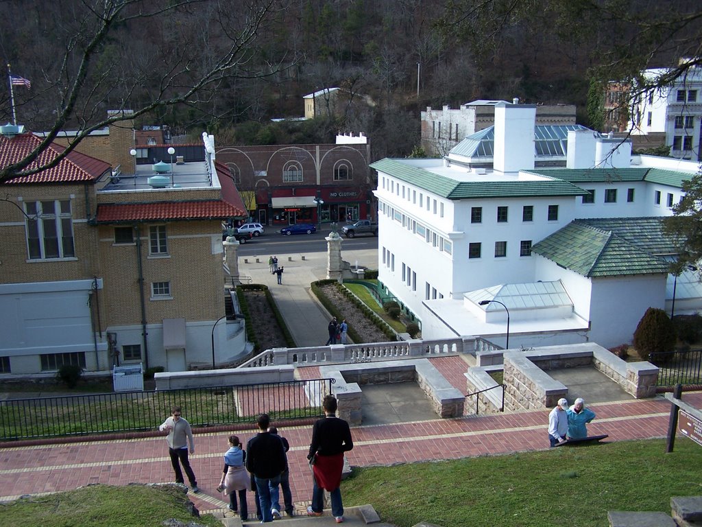 Grand Promenade on the hillside from behind the bathhouses, Хот-Спрингс (национальный парк)