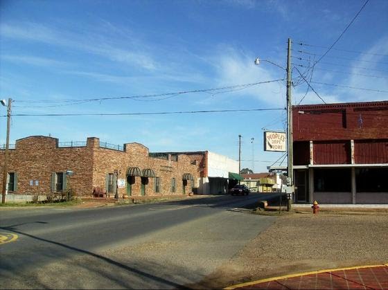 Beautiful Downtown Farmerville, Union Parish, Louisiana, Эмерсон