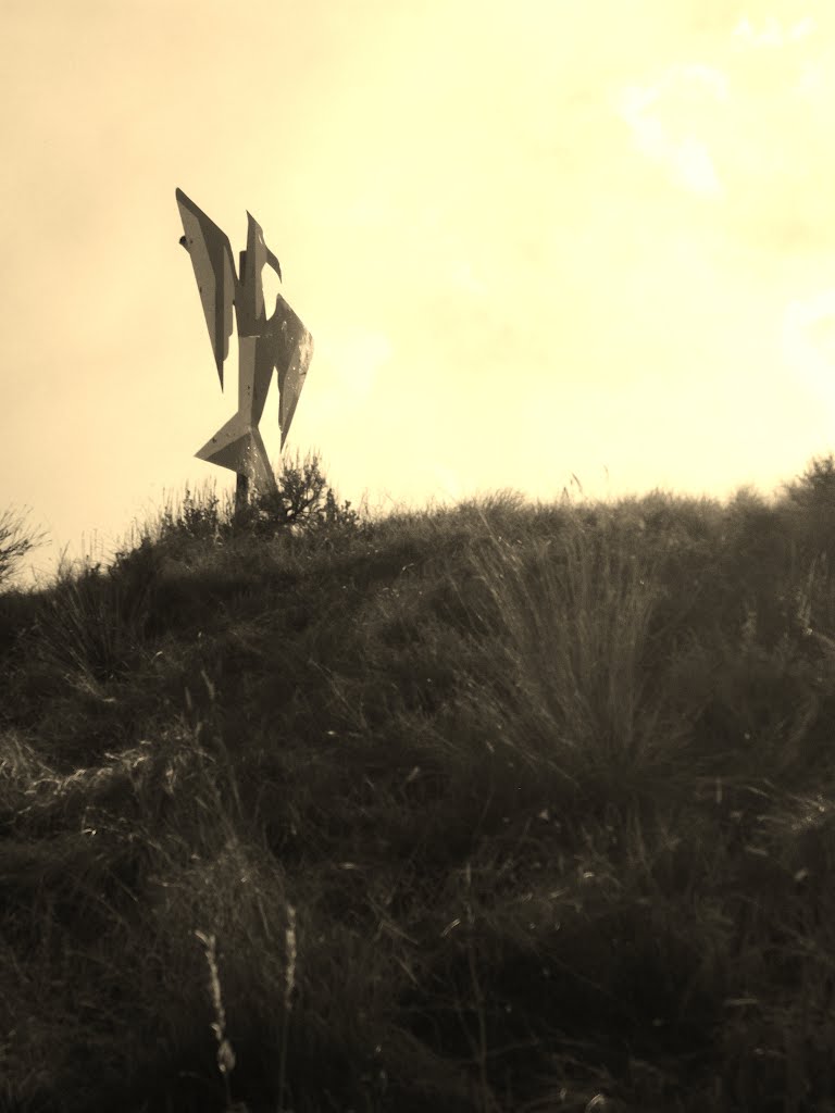 Thunderbird Sculpture, Каспер