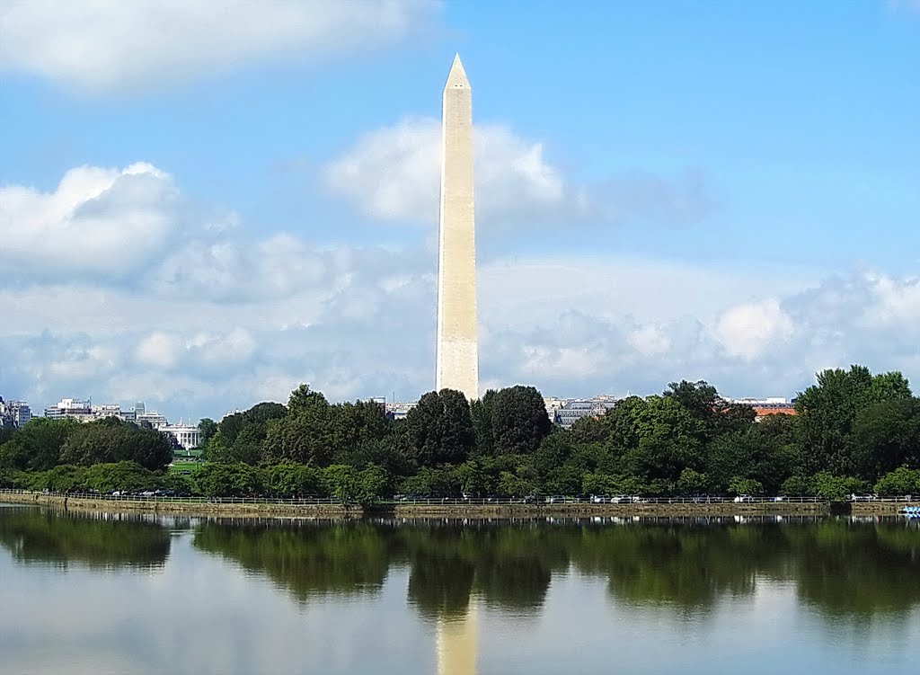 Washington Memorial, view from Potomac River - ngockitty, Алдервуд-Манор