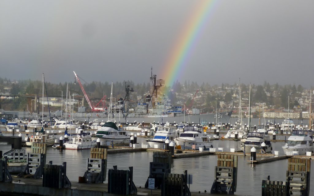 USS Turner Joy below rainbow, Бремертон