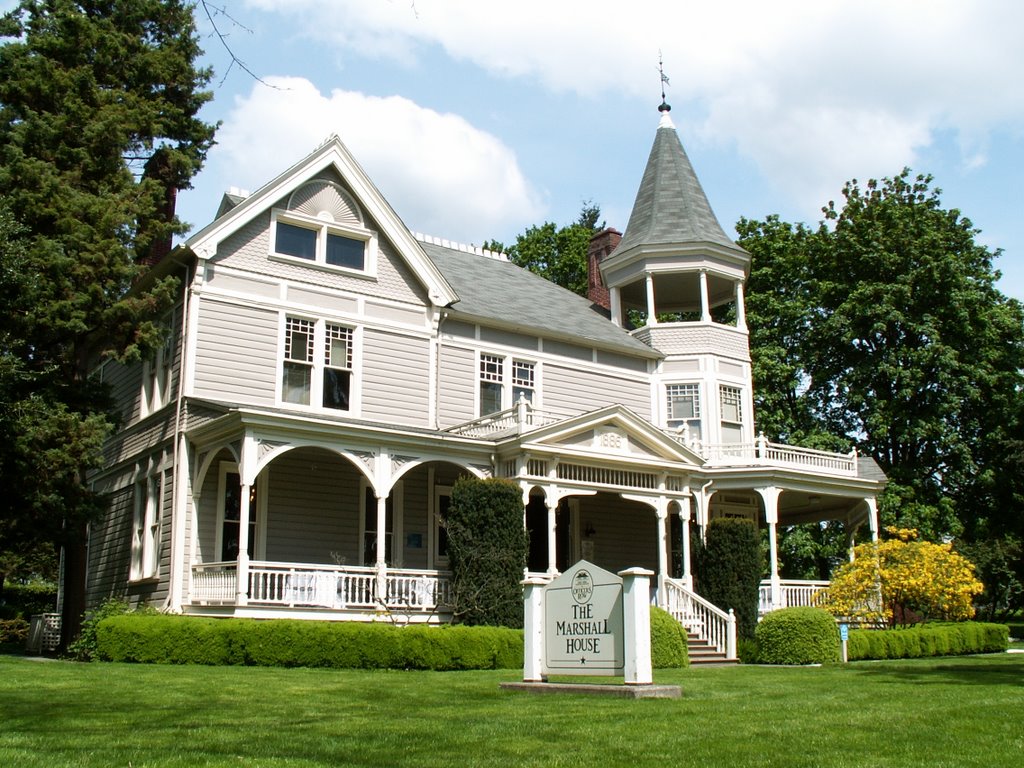 The Marshal House, Ванкувер