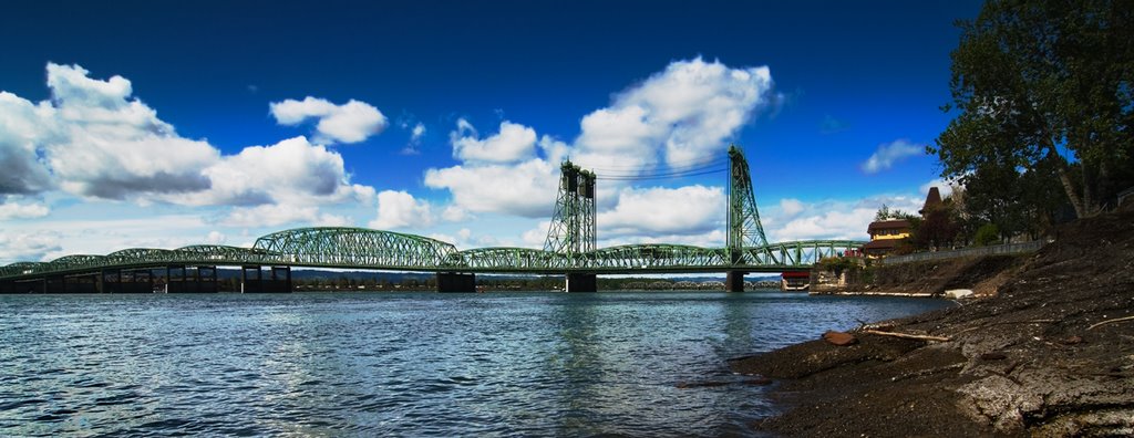 the I-5 Interstate Bridge between Portland and Vancouver, Ванкувер