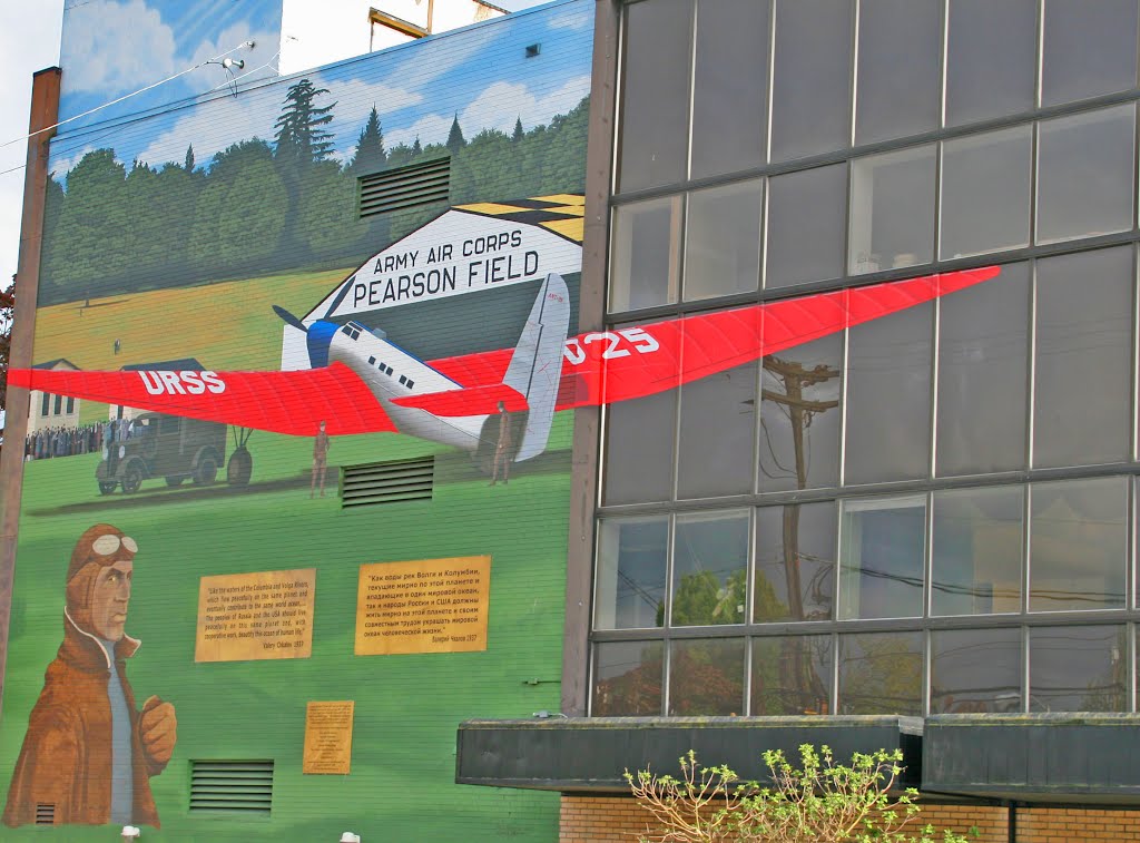 Chkalov Mural, Ванкувер