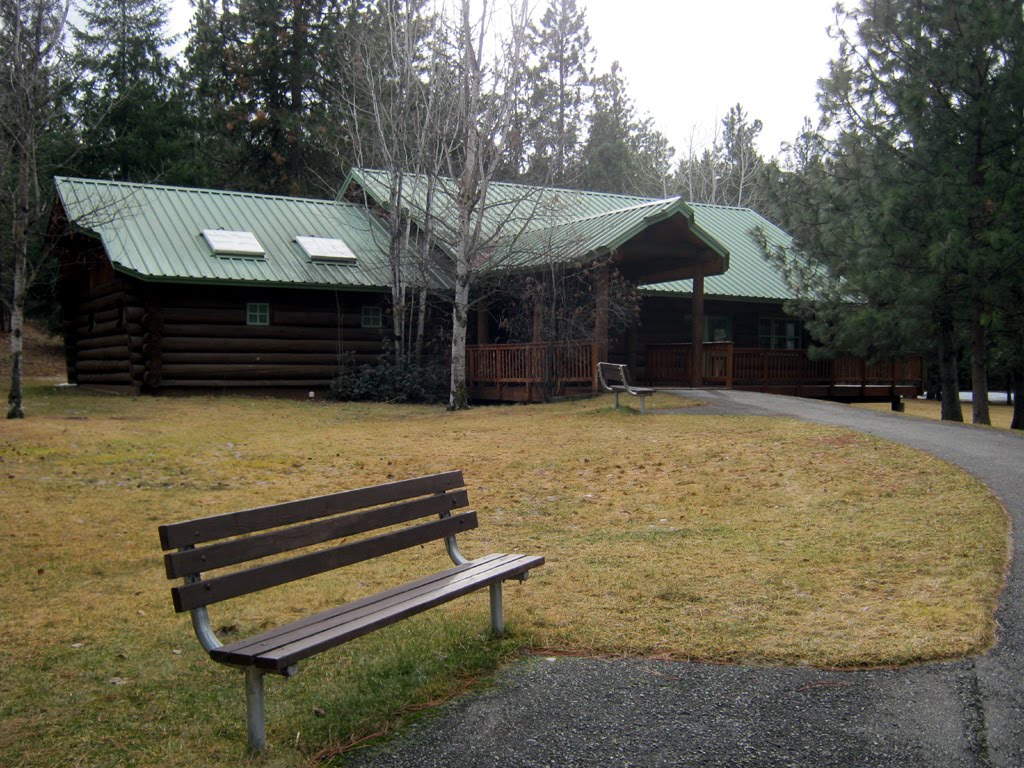 Camp Caro Lodge, Дишман