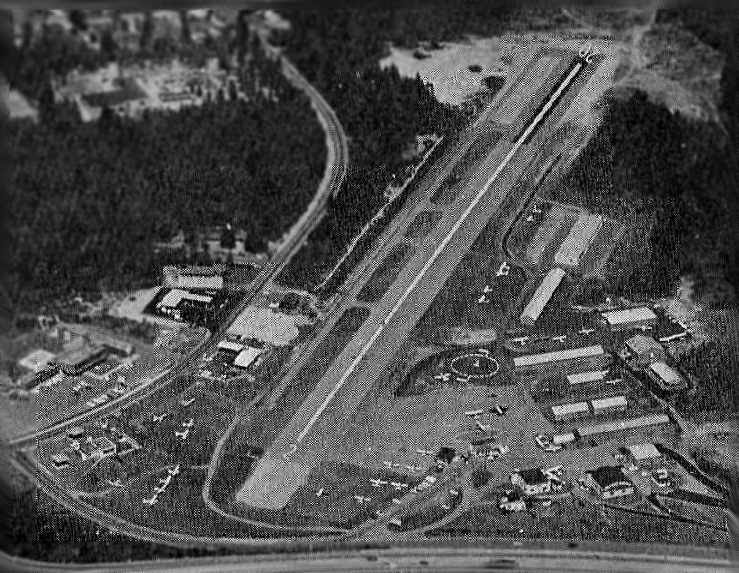 Bellevue Airfield early 1970s, Истгейт