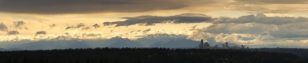 Clearing storm over Seattle and the Olympics, sunset, Истгейт