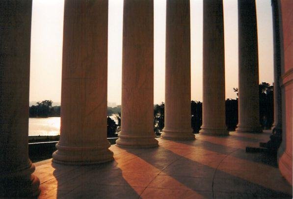 Jefferson Memorial Washington DC / Kodak 35 mm Disposable 1999, Паркланд