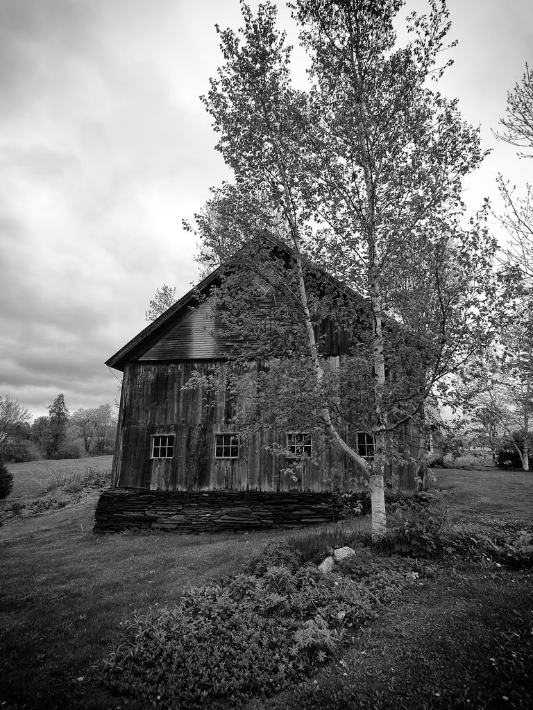 Old Barn in Berlin Vermont, Ривертон