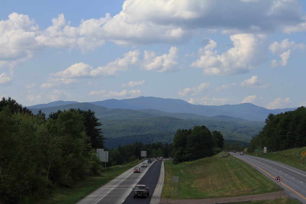 Mountains from I-89 overpass in Berlin VT, Ривертон