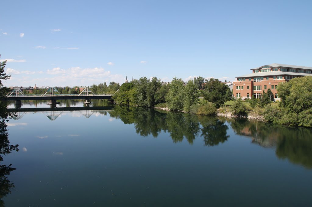 Gonzaga University School of Law and Centennial Bridge, Спокан