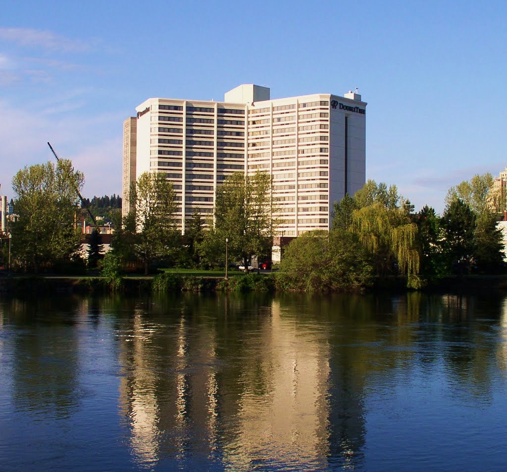 Spokane River, Double Tree Hotel, Spokane, WA, Спокан