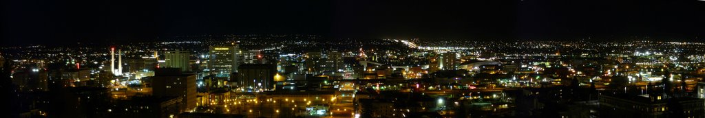 Spokane at night, looking North from Pioneer Park, Спокан