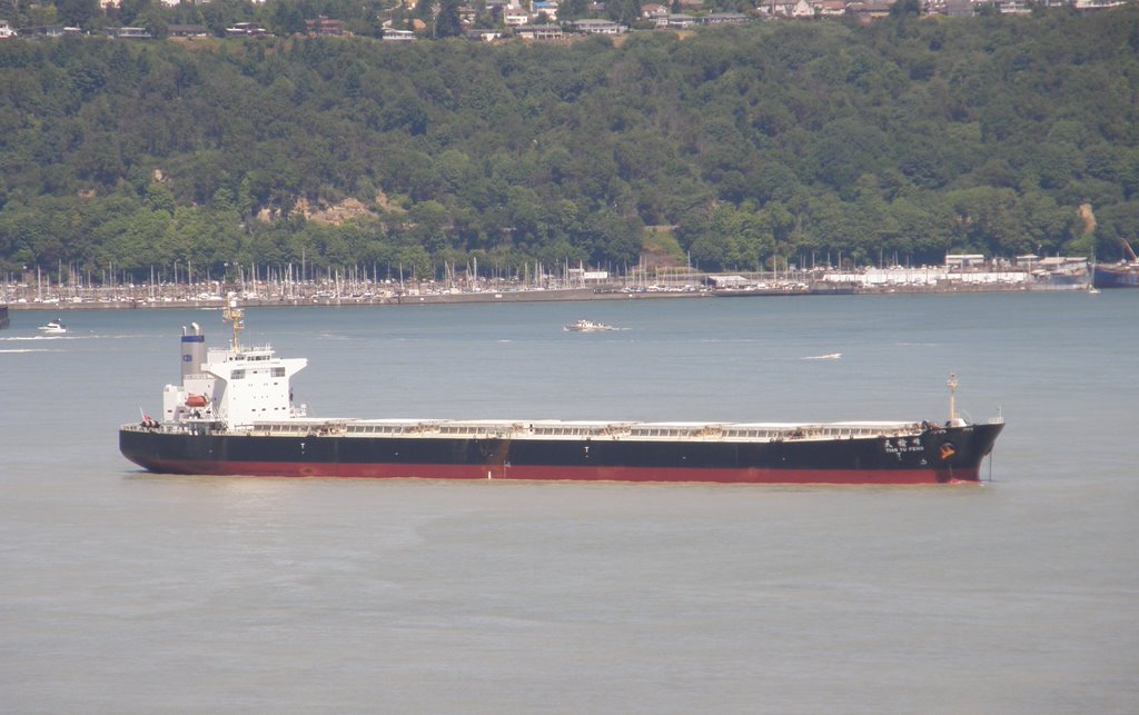 Tian Yu Feng vessel, anchored in Foss Waterway, Tacoma, Washington, Такома