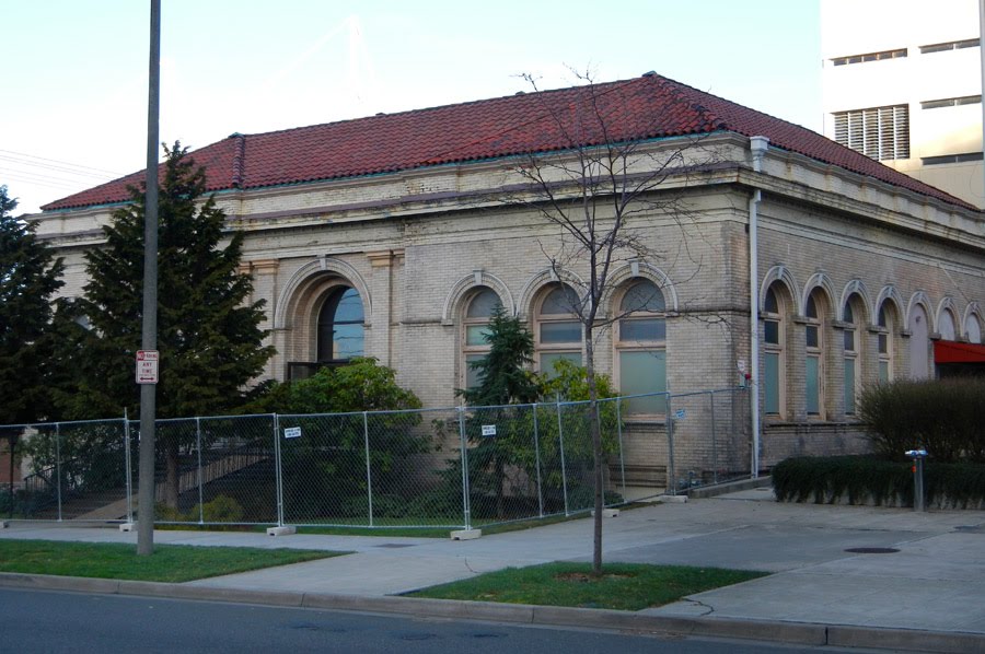 Everett Carnegie Library (1905) - 3001 Oakes Avenue, Everett, Эверетт