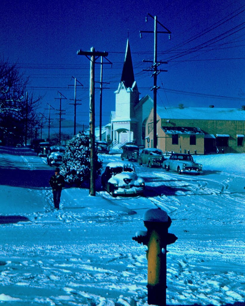 Everett WA in 1950, 26th and Oakes looking west., Эверетт
