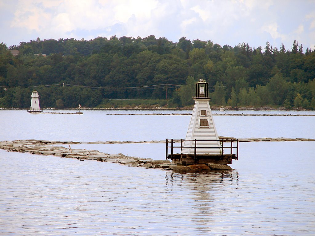 South and North breakwater lighthouses, Burlington Bay, Lake Champlain, Берлингтон