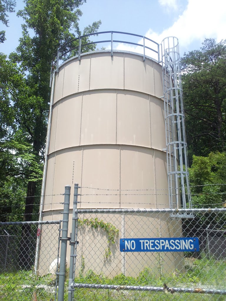 Water Tank, No trespassing, Блу-Ридж