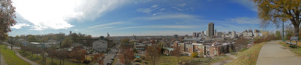 City Skyline From Jefferson Park - Richmond, VA., Ричмонд