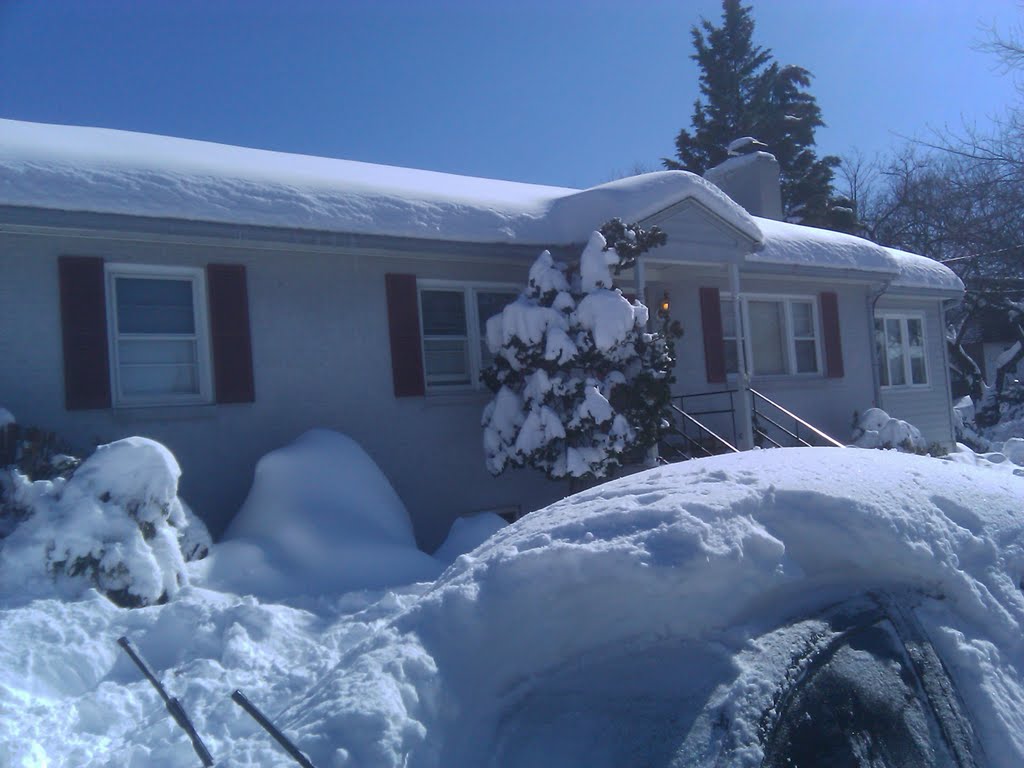 House after big snow, Севен-Корнерс
