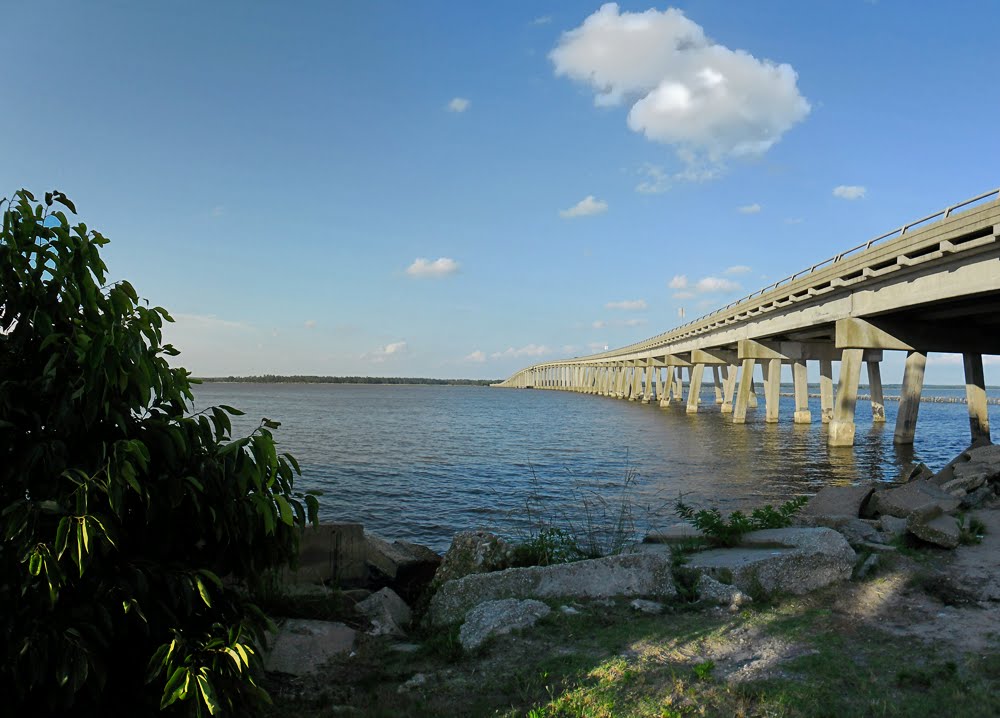 Rt. 360 - Tappahannock Bridge crossing the Rappahannock River, Essex County, VA., Таппаханнок