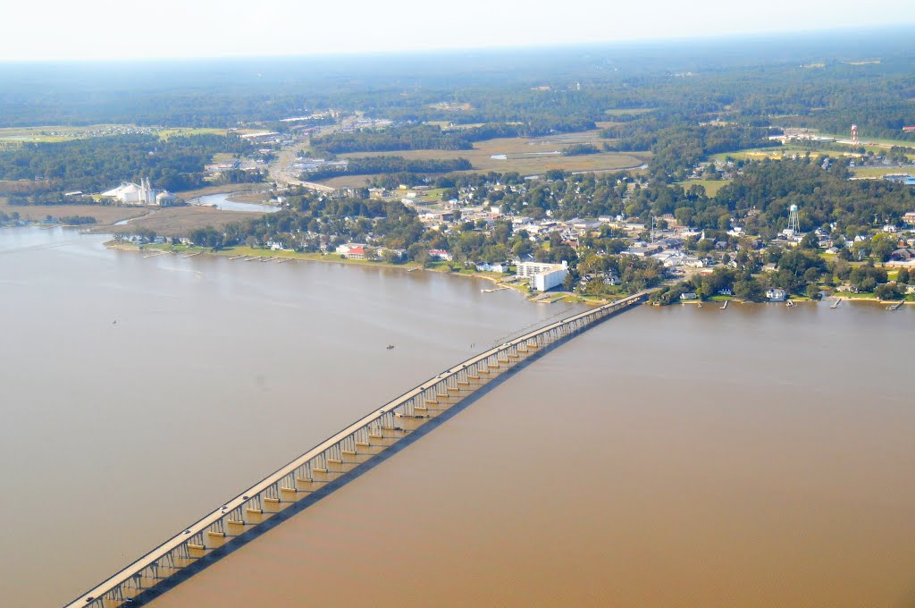Downing Bridge spanning the Rappahannock River at Tappahannock, Virginia, Таппаханнок