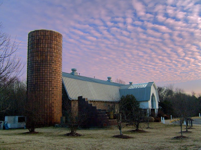 Dory Park Restored Barn and Silo - Henrico County, VA., Хайленд-Спрингс